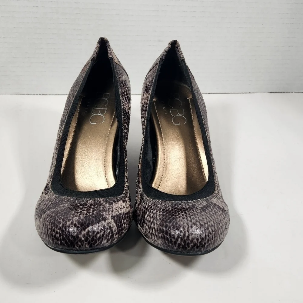 BCBG Paris Women's Wedges, 6.5, Black, Cream, Grey